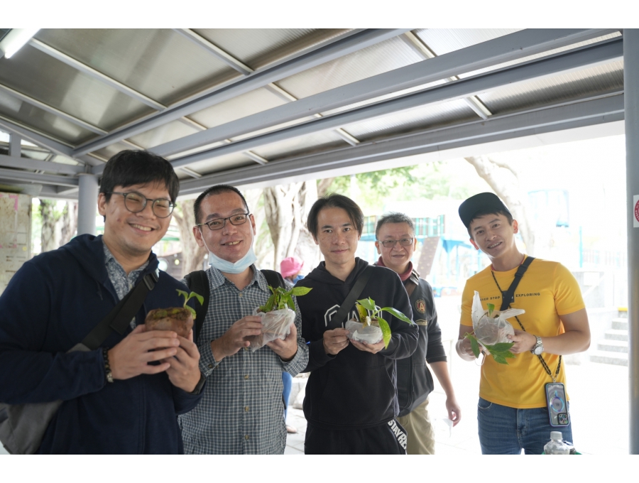 LINE_ALBUM_221214_21