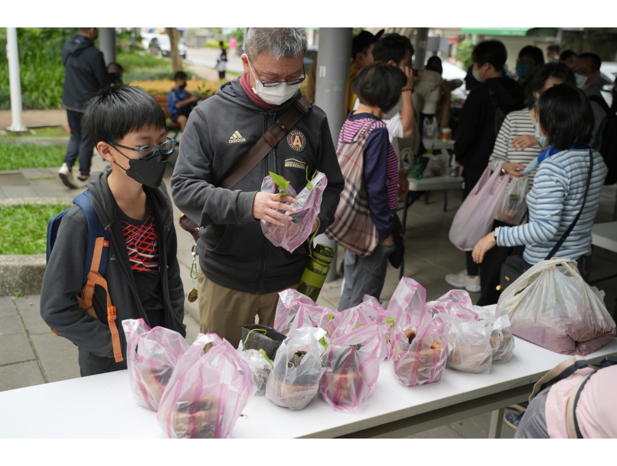 LINE_ALBUM_221214_46
